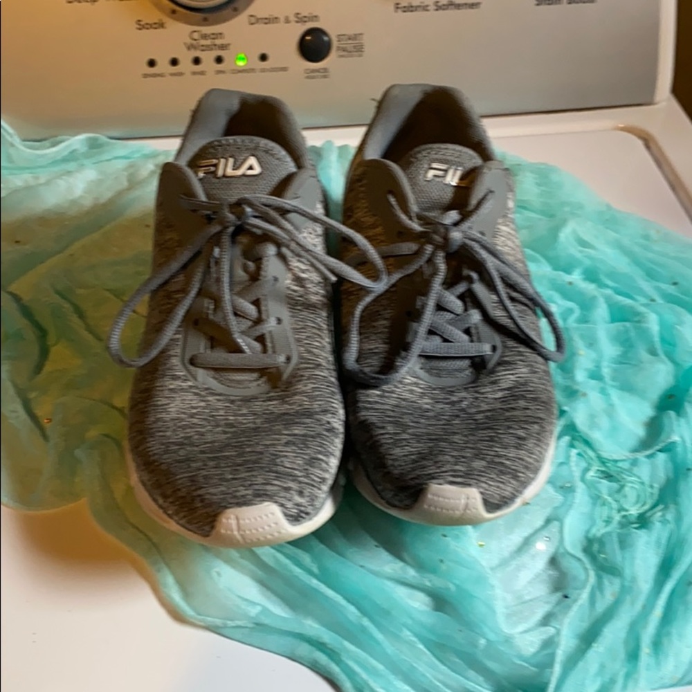 Women’s Gym Shoe.